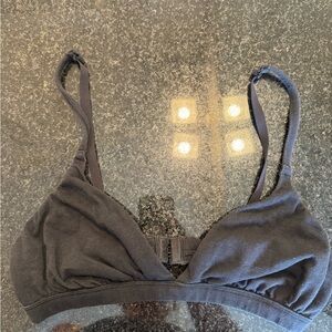 skims fits everyone bra in black